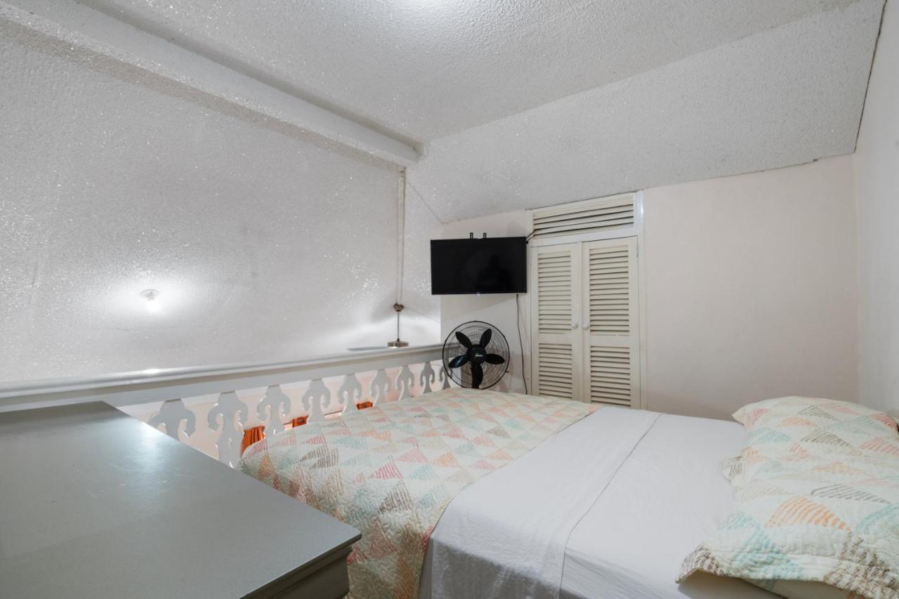 Shaw Park Gem Apt 12D Очо Риос Екстериор снимка