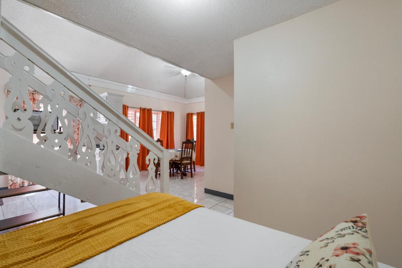 Shaw Park Gem Apt 12D Очо Риос Екстериор снимка
